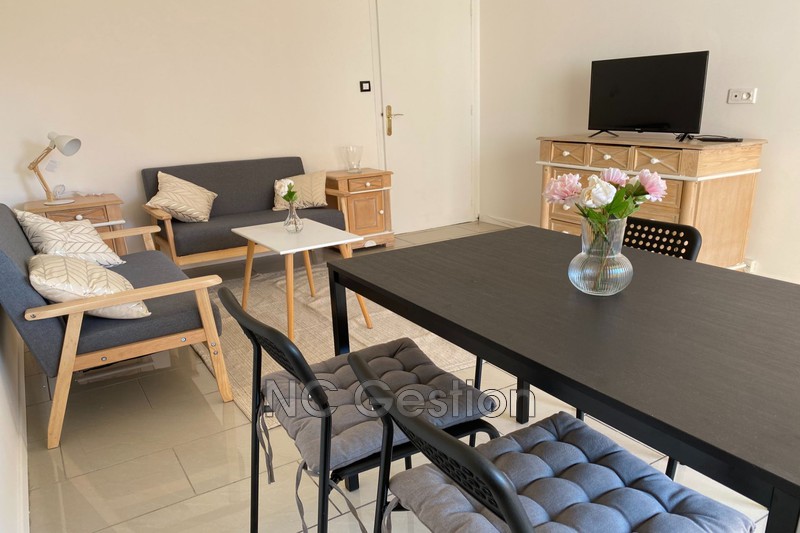 Photo Apartment Juan-les-Pins Rentals apartment 3 rooms 54 m²