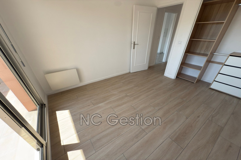 Location appartement Antibes  