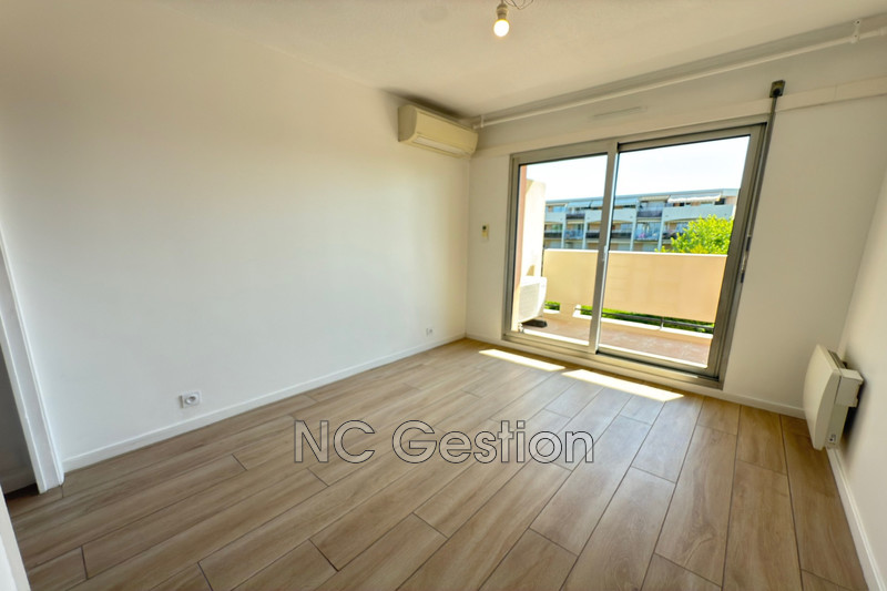 Location appartement Antibes  