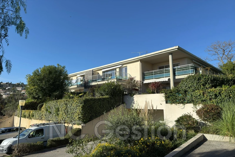 Location appartement Juan-les-Pins  