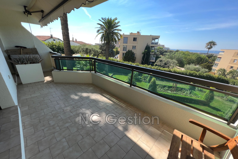 appartement  3 pièces  Antibes   83 m² -   