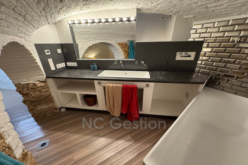 Location appartement Antibes  
