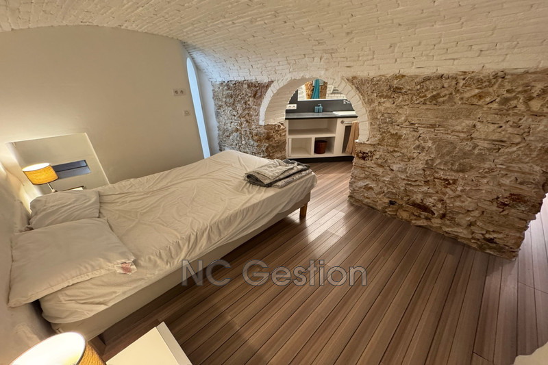 Location appartement Antibes  