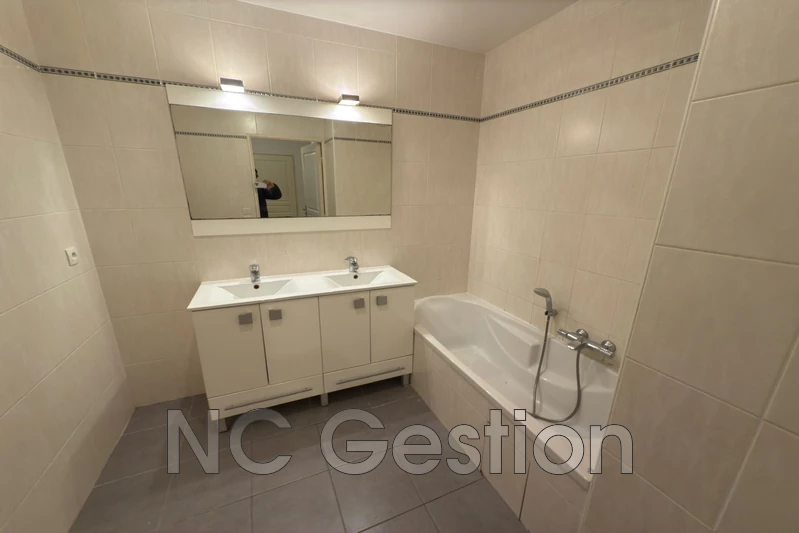 Location appartement Vallauris  Location appartement Vallauris