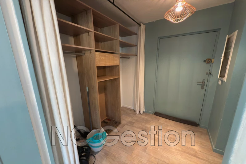Location appartement Antibes  