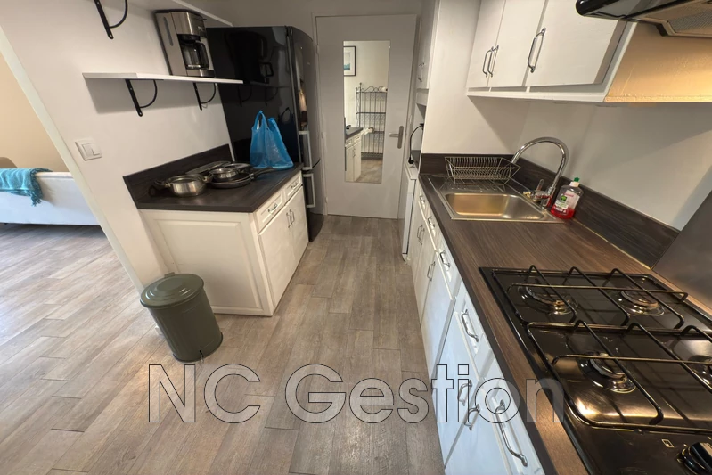 Location appartement Antibes  