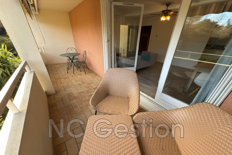 Location appartement Antibes  