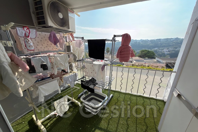 Location appartement Biot  