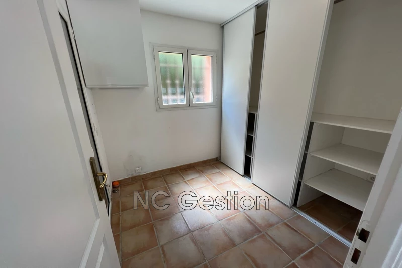 Location villa Antibes  