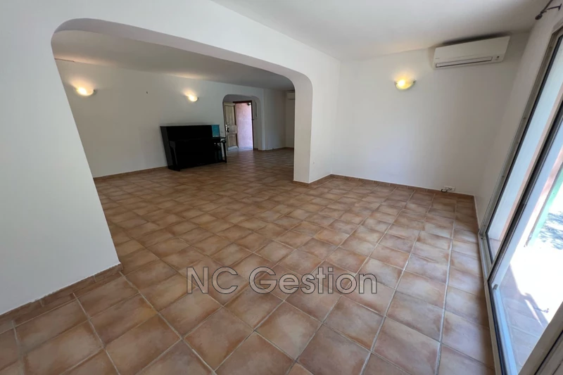 Location villa Antibes  
