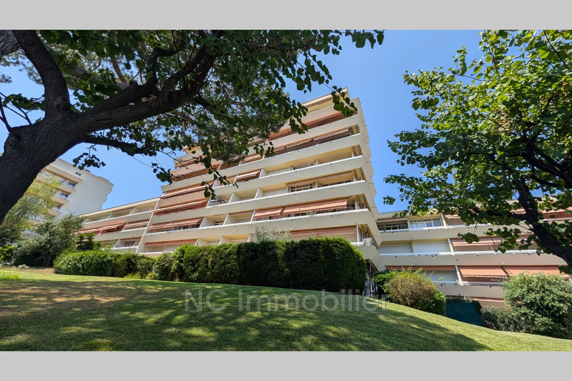 Appartement 4 pièces 87 m² · à Antibes · 87 m² · 340 000 €