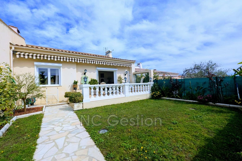 maison  3 pièces  Antibes Centre-ville  67 m² -   