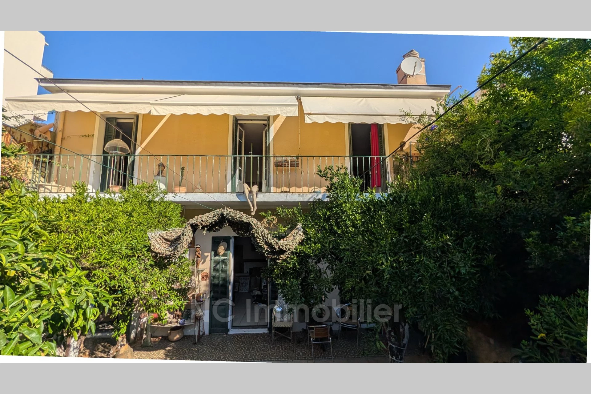 Maison 240 m² · à Antibes · 240 m² · 1 165 000 €