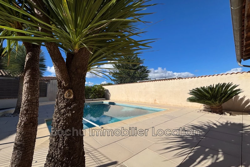 Location maison Castries  