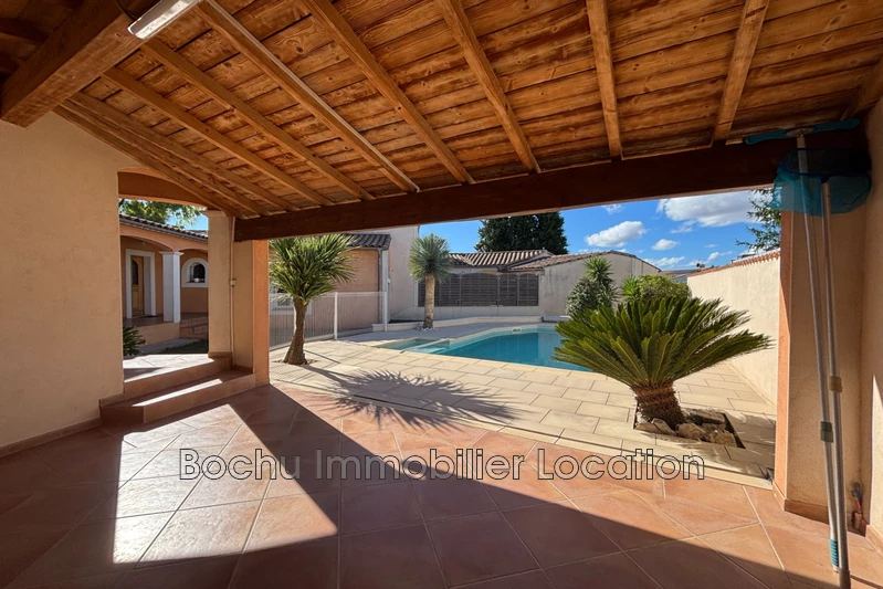 Location maison Castries  