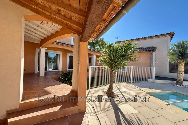 Location maison Castries  