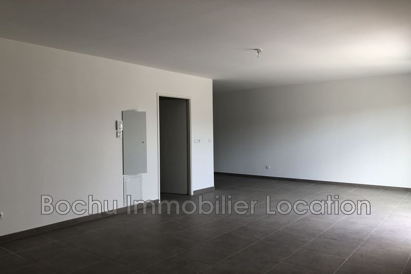 Location appartement Le Triadou  