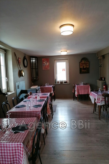 Local commercial Droiturier Droiturier,  Occupational local commercial   163&nbsp;m&sup2;