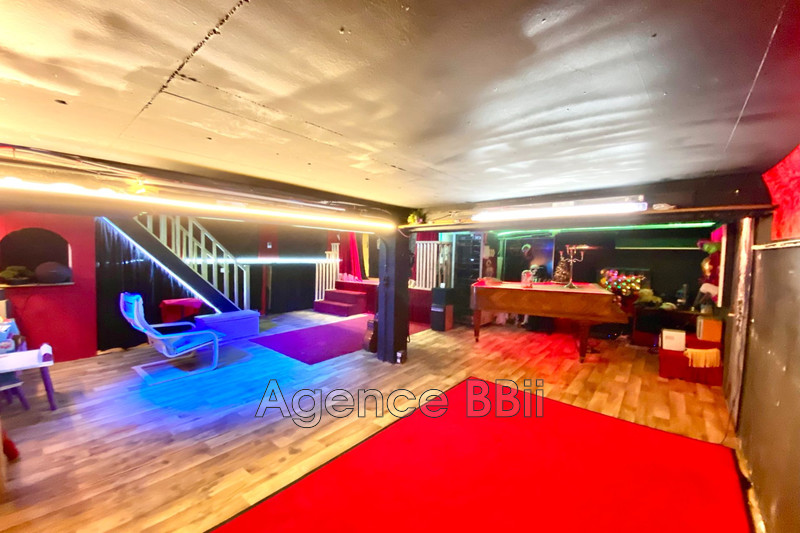 Local commercial Le Cannet  Professionnel local commercial   258&nbsp;m&sup2;