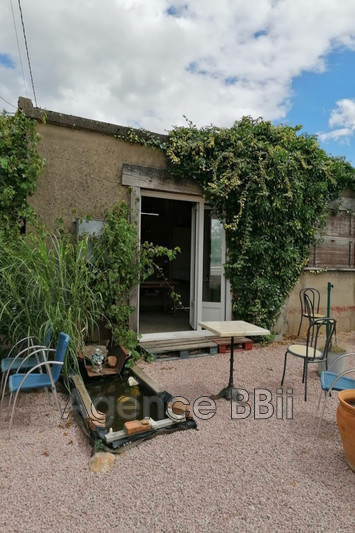 Professionnel local commercial Droiturier  