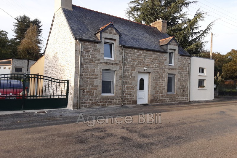 Photo House Saint-Nicolas-du-Pélem to buy house 3 bedroom 120 m²