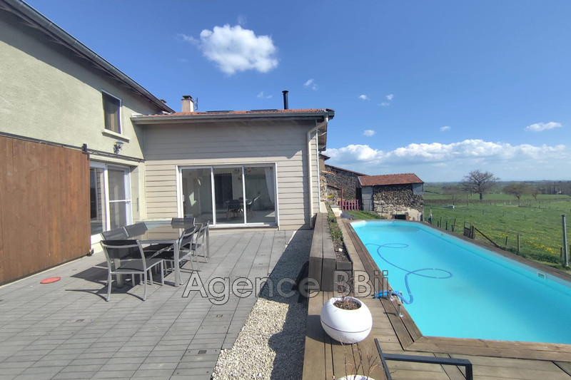 Vente maison d'hôtes Saint-Priest-la-Roche  