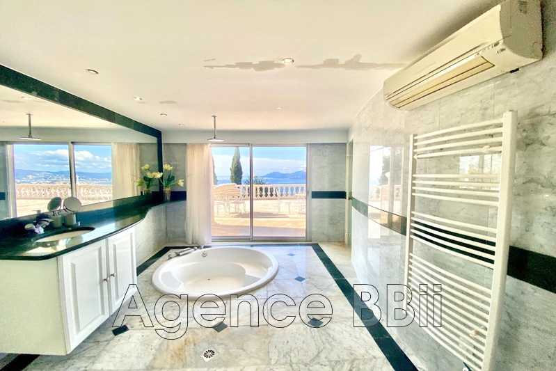 Vente villa contemporaine Cannes  