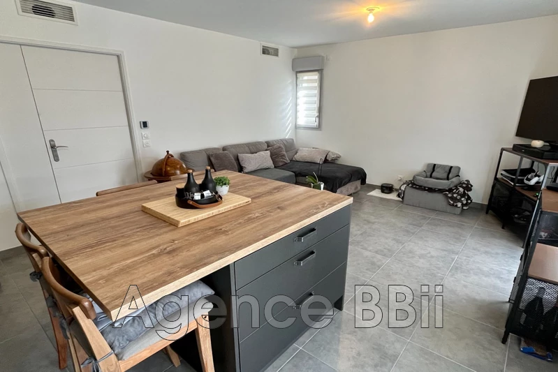 Vente appartement Châteauneuf-Villevieille  Vente appartement Châteauneuf-Villevieille