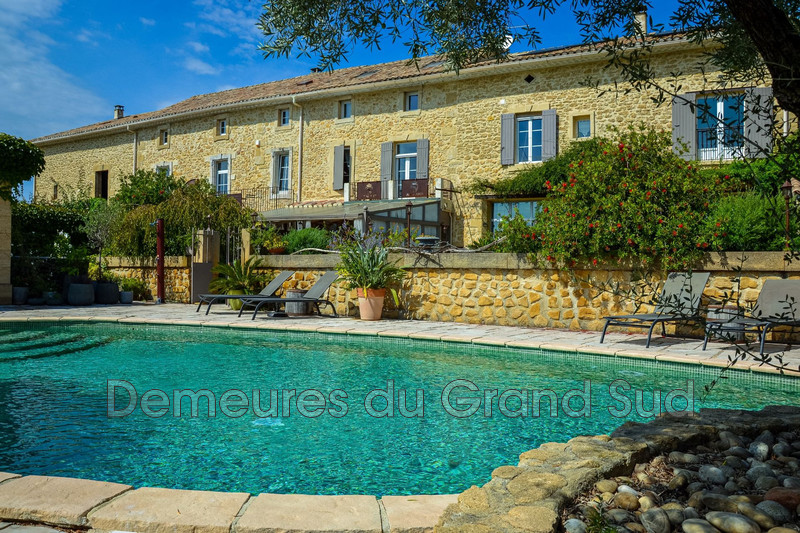 Photo Bastide Roquemaure Gard,   achat bastide  13 chambres   675&nbsp;m&sup2;