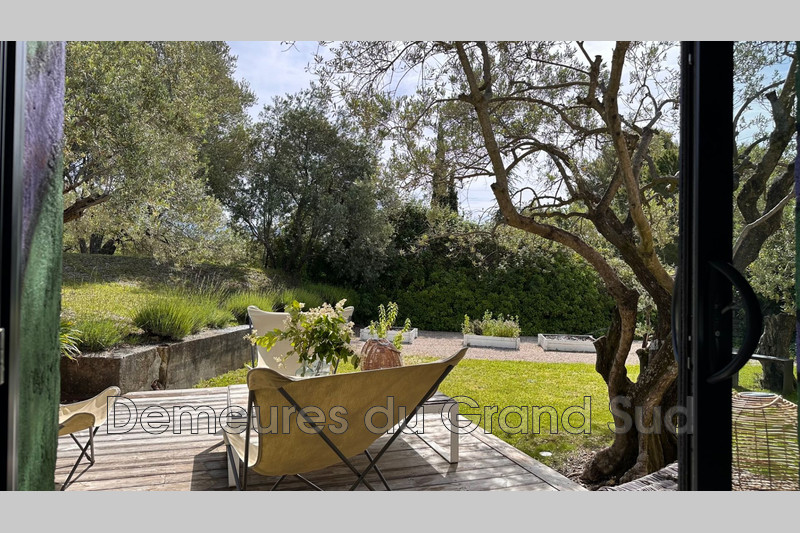 Photo Maison contemporaine Crillon-le-Brave Ventoux,   achat maison contemporaine  2 chambres   180&nbsp;m&sup2;