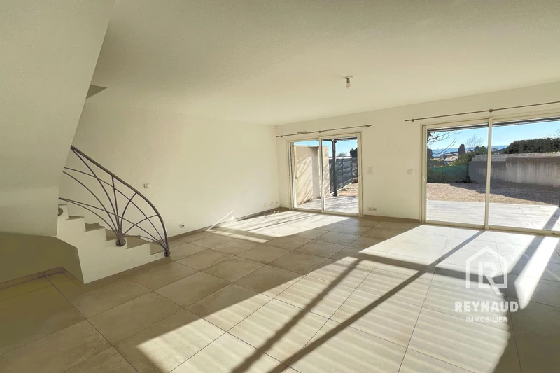 Photo Villa Nébian Nebian,  Location villa  3 chambres   98&nbsp;m&sup2;