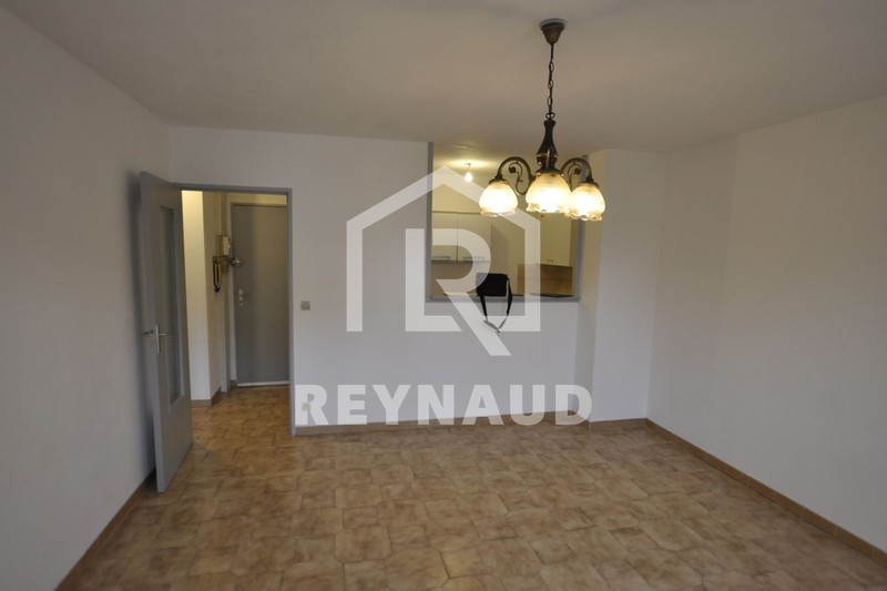 Photo Appartement Clermont-l&#039;Hérault Centre-ville,   achat appartement  2 pièces   43&nbsp;m&sup2;