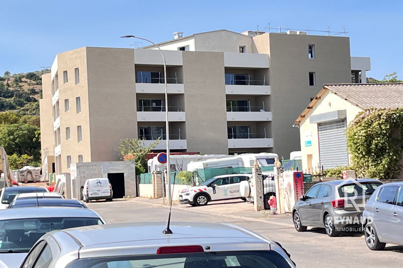Photo Rez-de-jardin Clermont-l&#039;Hérault Centre-ville,   achat rez-de-jardin  2 pièces   46&nbsp;m&sup2;