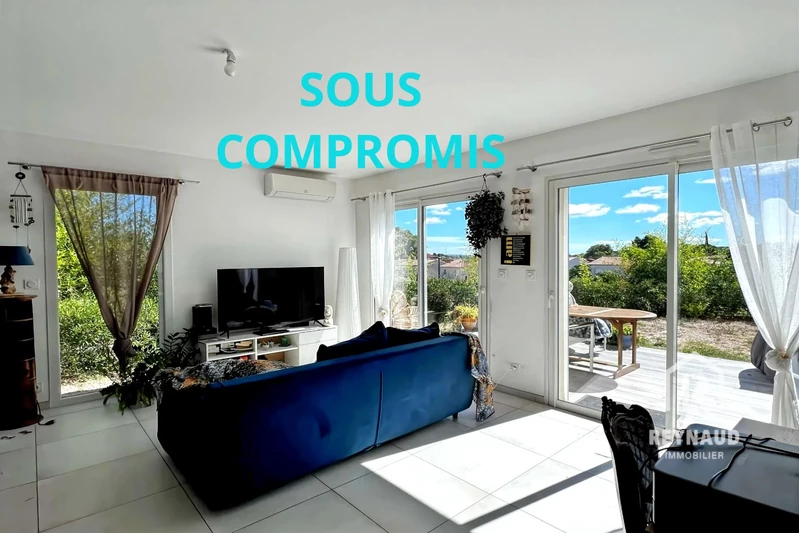 Photo Villa Clermont-l&#039;Hérault Village,   achat villa  3 chambres   93&nbsp;m&sup2;