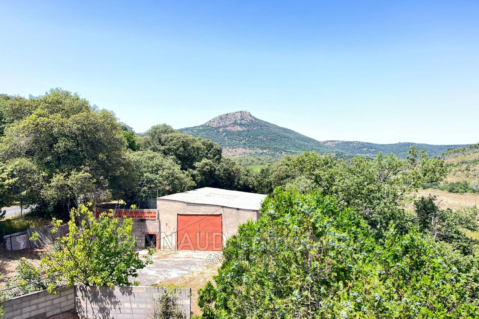 Maison 10 pièces 200 m² · à Cabrières · 200 m² · 273 000 €