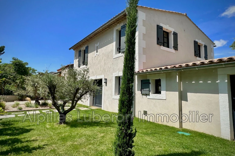 Location saisonnière maison de village Eygalières  