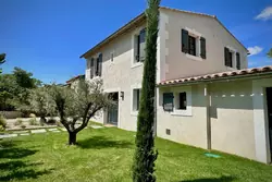 Location saisonnière maison de village Eygalières  