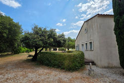 Location maison Eygalières  