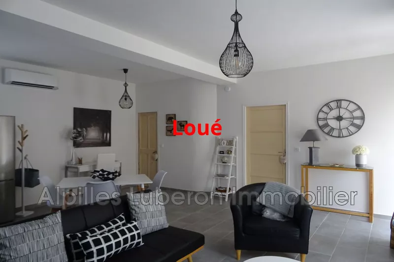 Location appartement Eygalières  