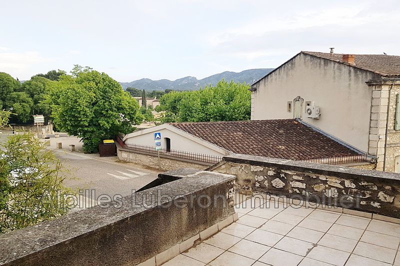 Photo Appartement Eygalières Village, Location appartement 4 pièces 82 m²