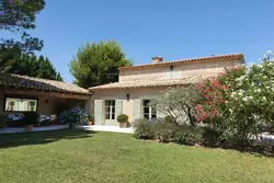 Location saisonnière demeure de prestige Eygalières  
