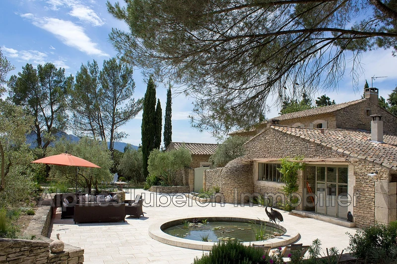 Location saisonnière propriété Eygalières  