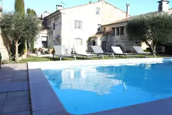 Location saisonnière maison de village Fontvieille  