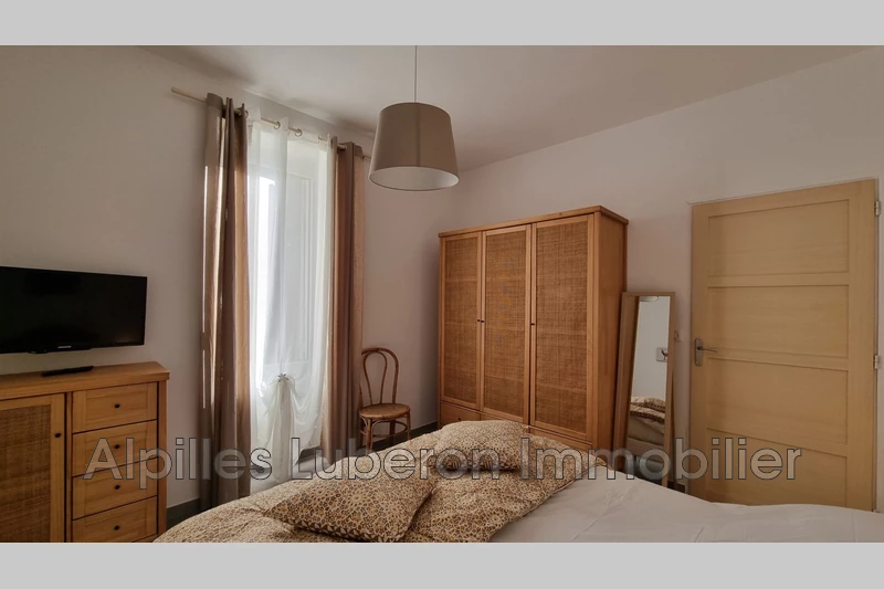 Location saisonnière appartement Eygalières  