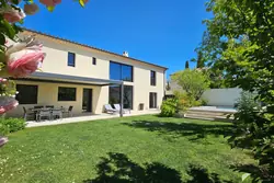 Location saisonnière maison de village Eygalières  