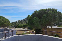 Location appartement Les Baux-de-Provence  