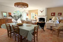 Location saisonnière villa Eygalières  