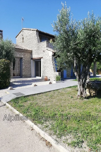 Location saisonnière maison Mollégès  