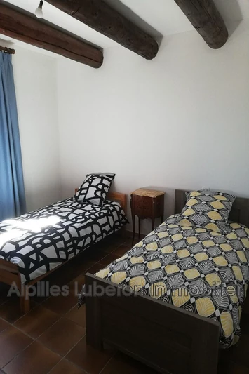 Location saisonnière maison Mollégès  