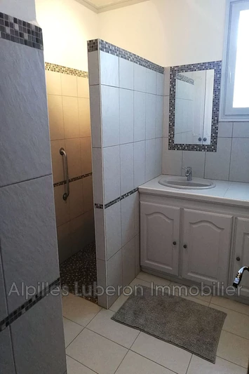 Location saisonnière maison Mollégès  